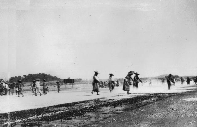  Walter Orey's China-Burma-India Photo Album 