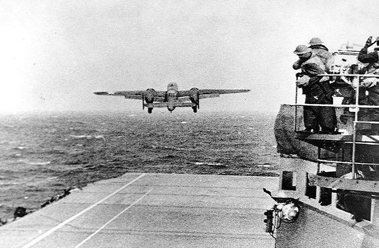  Doolittle's Tokyo Raiders 