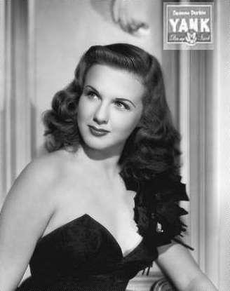  Deanna Durbin 