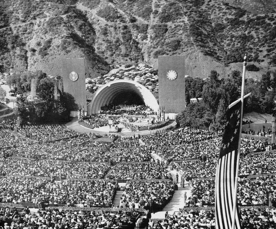  30,000 CROWD HOLLYWOOD BOWL 