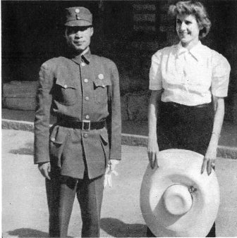  Mme. Chiang gave Mrs. Luce a big hat 