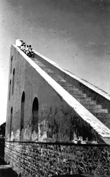  Philip Johnson - Images of India 